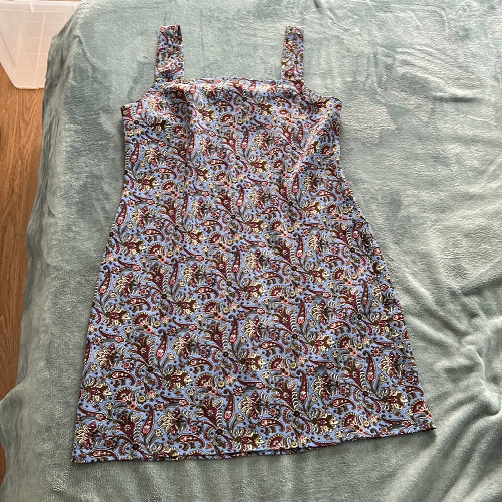Patterned Dress - Picture 1 of 3